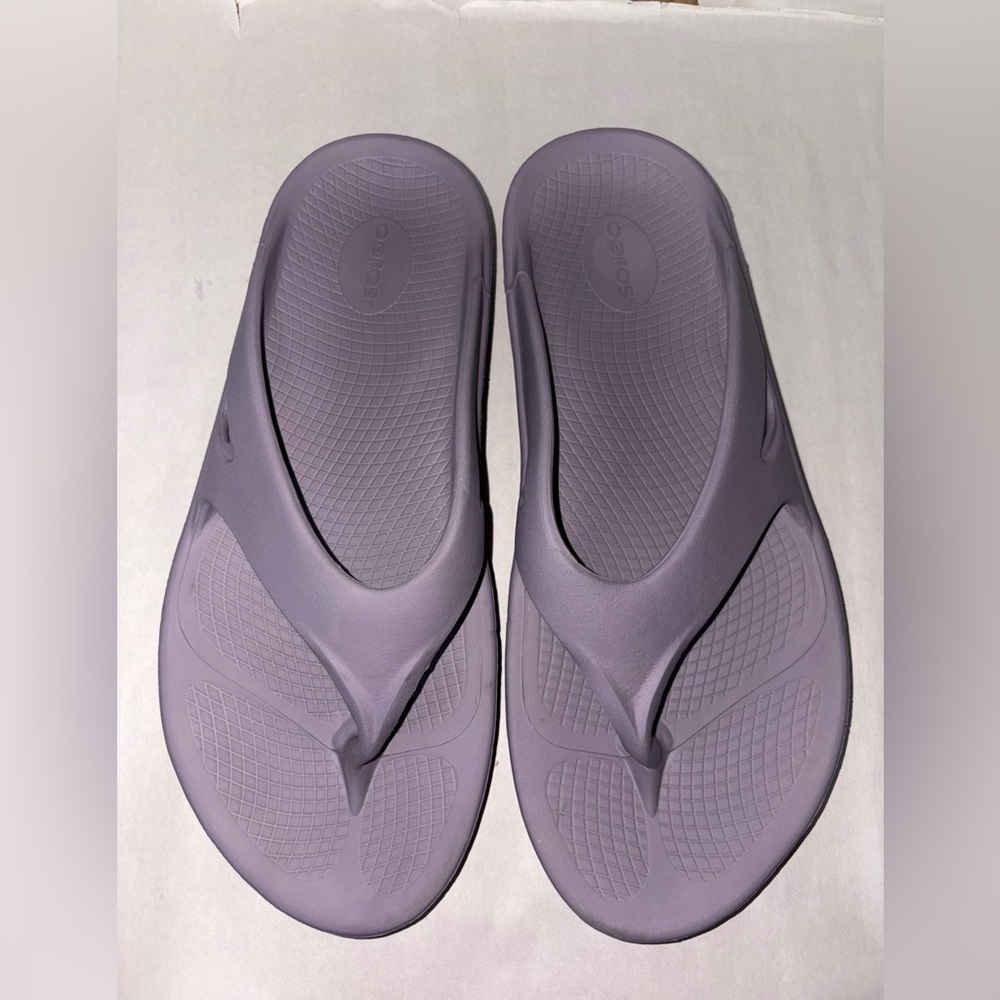 Purple OOFOS Sandals - Men’s Size 12/ Women’s Size 14